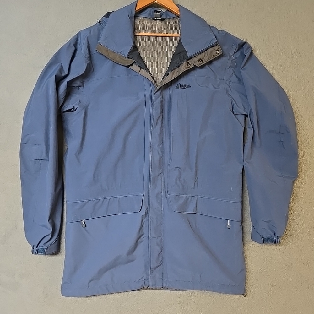 Men's mountain equipment co-op size medium jacket blue three season - GORE-TEX
